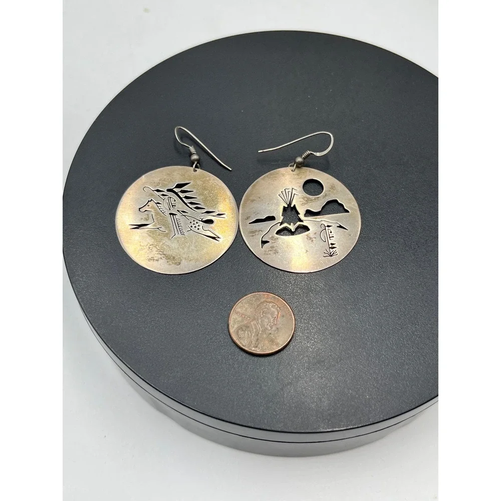Vintage Sterling Southwestern Disc Earrings Horse Rider Mountain Bear Paw Hopi ?